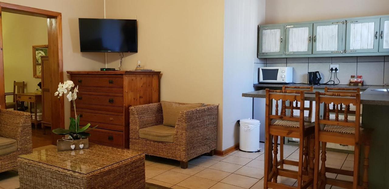 Celtis Country Lodge & Restaurant Middelburg  Екстер'єр фото